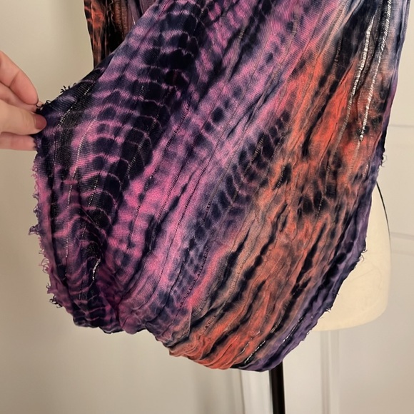 Tie-dye Infinity Scarf 💖 - Picture 3 of 5